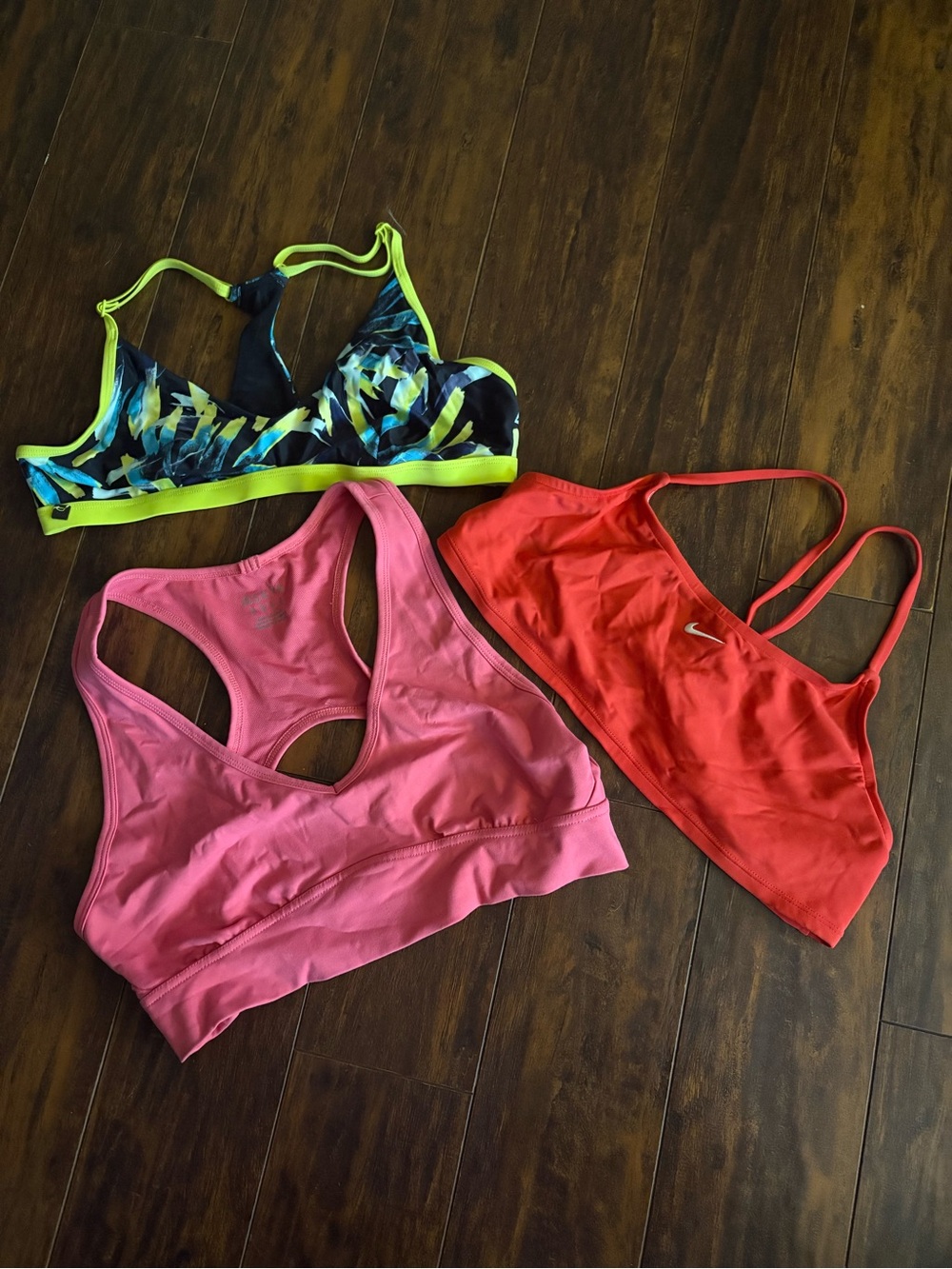 🚨Lot of 3 bathing suit in tops 🚨